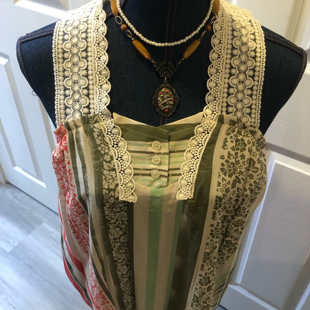 cabi Whisper GauzeRank. Size M brand new with tags.